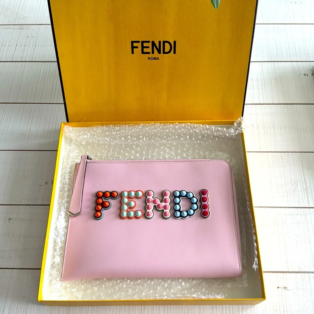 New Fendi Pink Clutch w Tags & Box - Picture 12 of 12